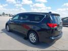 Chrysler Pacifica Touring Image 5