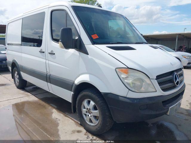  Salvage Mercedes-Benz Sprinter 2500