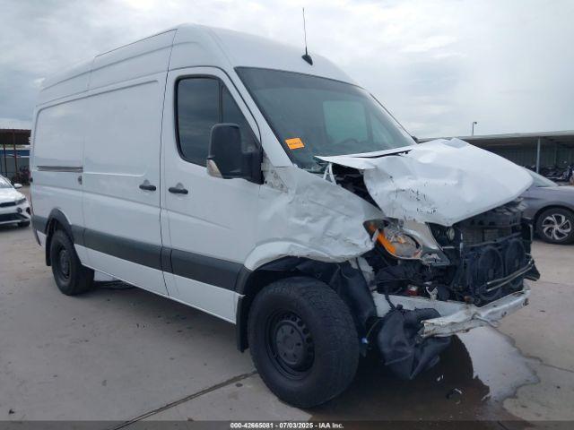  Salvage Freightliner Sprinter 2500