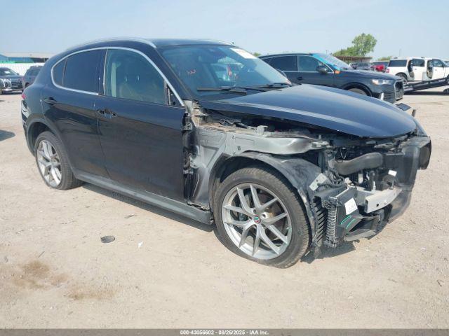  Salvage Alfa Romeo Stelvio