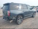 GMC Yukon Denali Image 11