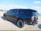 GMC Yukon Denali Image 7