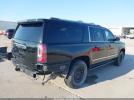 GMC Yukon Denali Image 8