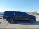 GMC Yukon Denali Image 17