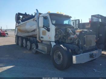  Salvage Peterbilt 567