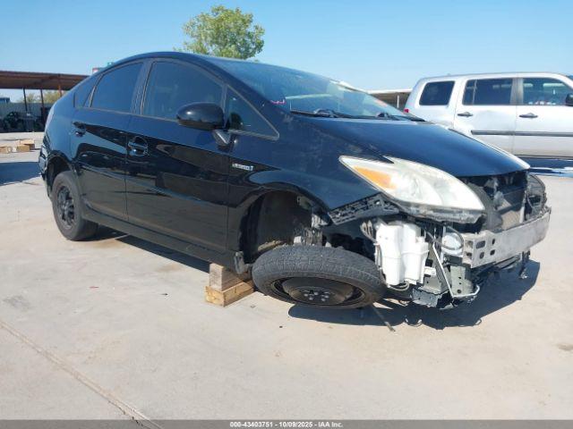  Salvage Toyota Prius