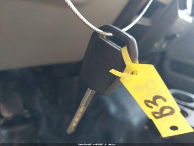 Ford F-150 Xl Image 13