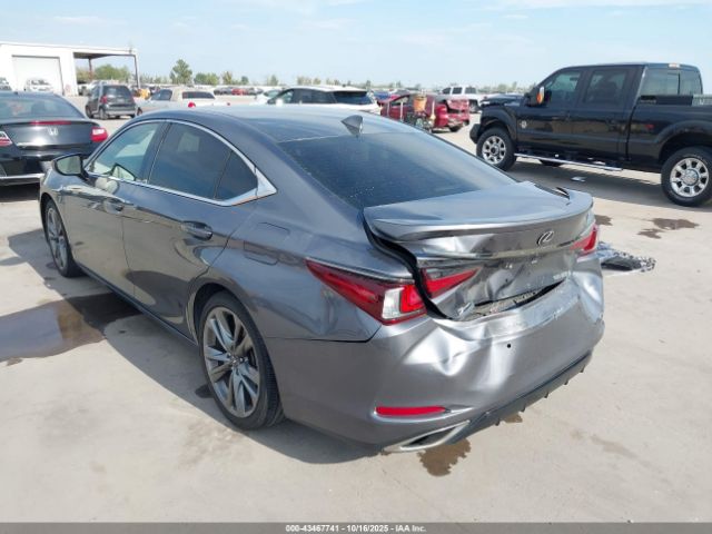 Lexus Es F Sport Image 13