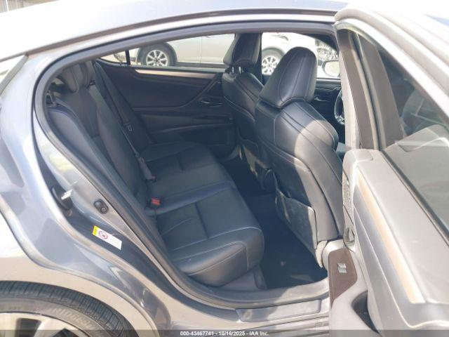 Lexus Es F Sport Image 6