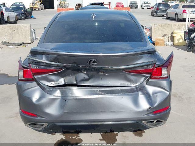 Lexus Es F Sport Image 12