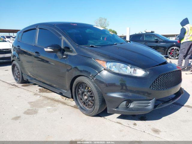  Salvage Ford Fiesta