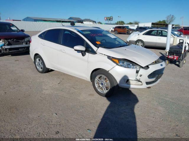  Salvage Ford Fiesta