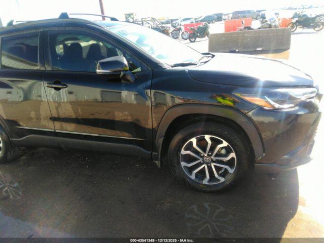 Toyota Corolla Se Image 8