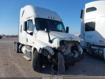  Salvage Freightliner Cascadia 125