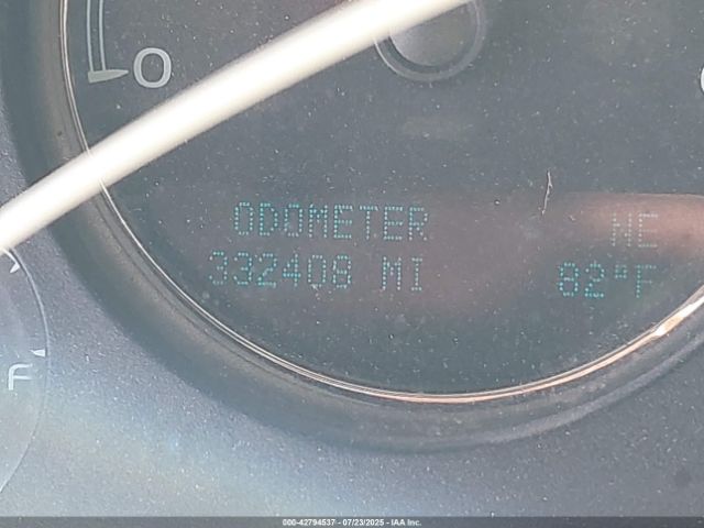 GMC Yukon Sle Image 5