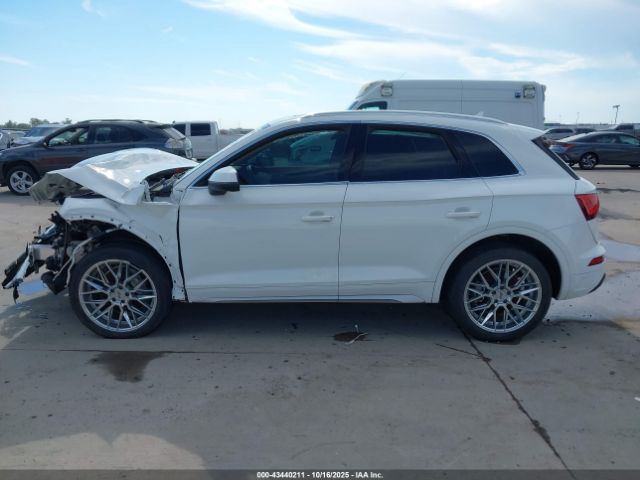 Audi Q5 Premium 45 Tfsi Quattro S Tronic Image 4