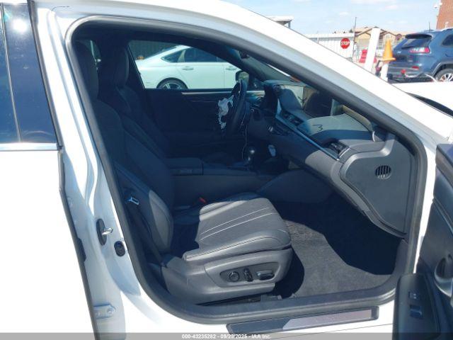 Lexus Es F Sport Image 4