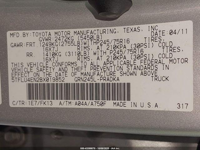 Toyota Tacoma Base V6 Image 8