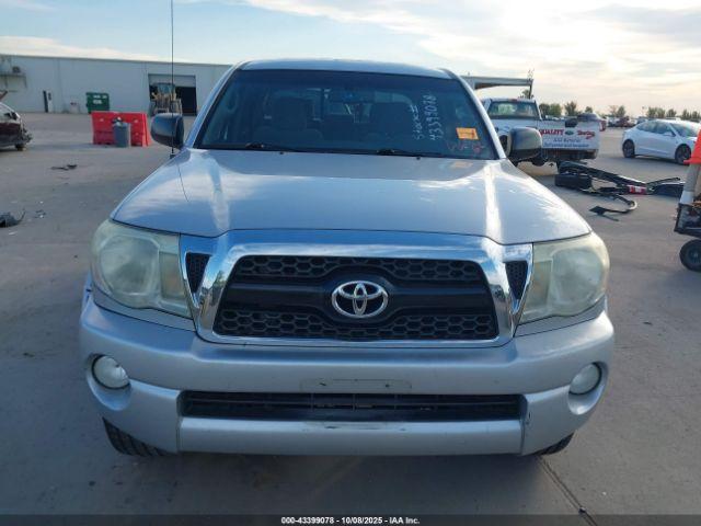 Toyota Tacoma Base V6 Image 10