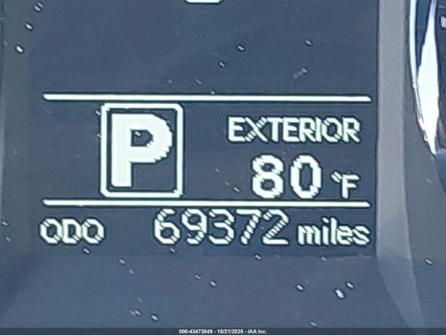 Toyota Sienna Le 8 Passenger Image 18