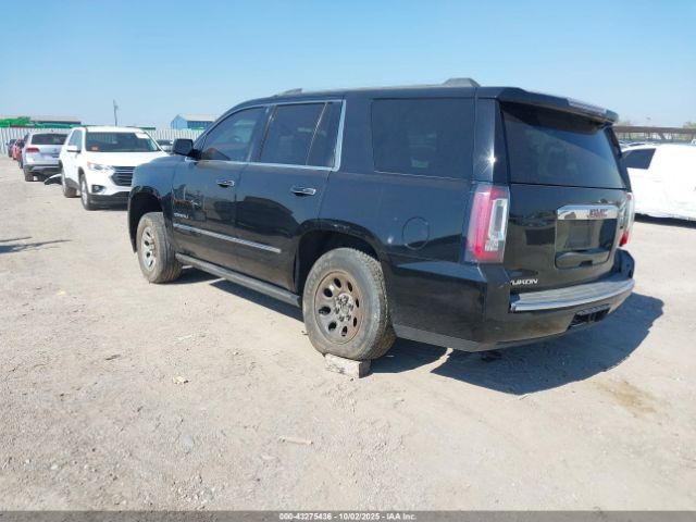GMC Yukon Denali Image 16