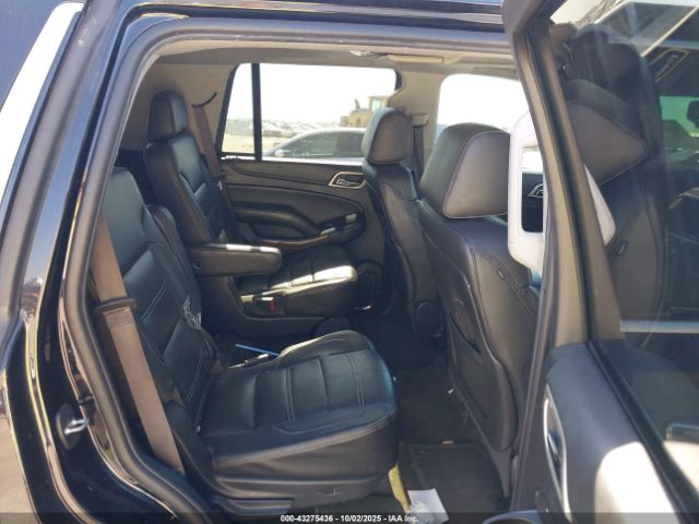 GMC Yukon Denali Image 5