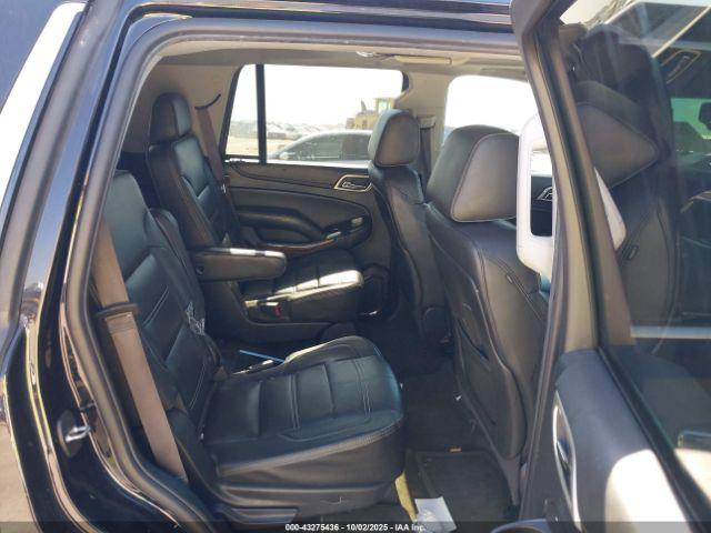 GMC Yukon Denali Image 5