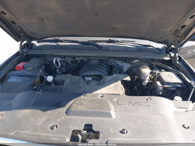 GMC Yukon Denali Image 7