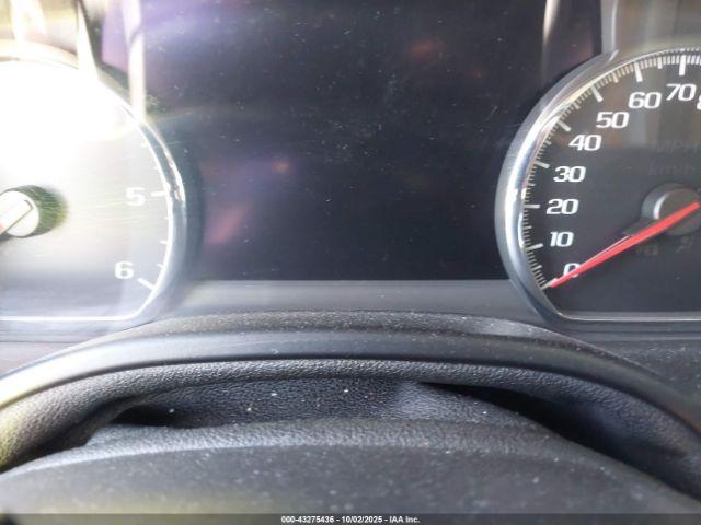 GMC Yukon Denali Image 12