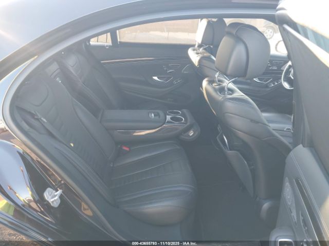 Mercedes-Benz S-Class 4matic Image 7