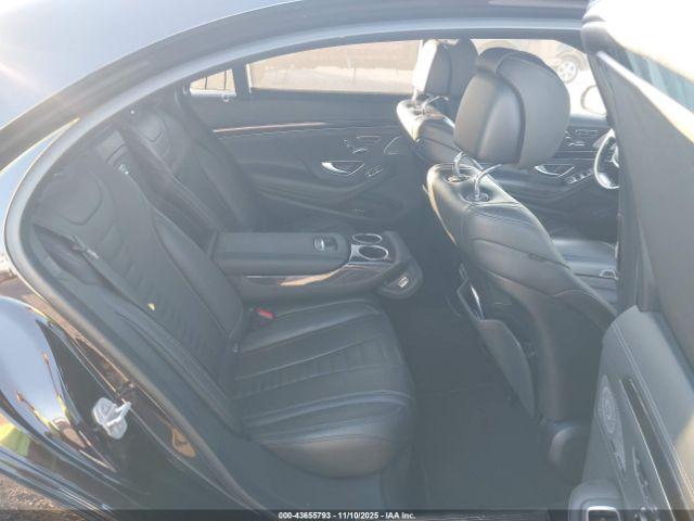Mercedes-Benz S-Class 4matic Image 7