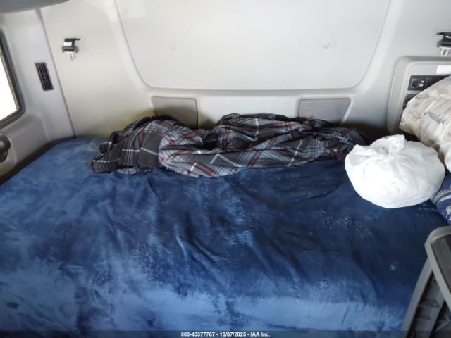 International Lt Image 7