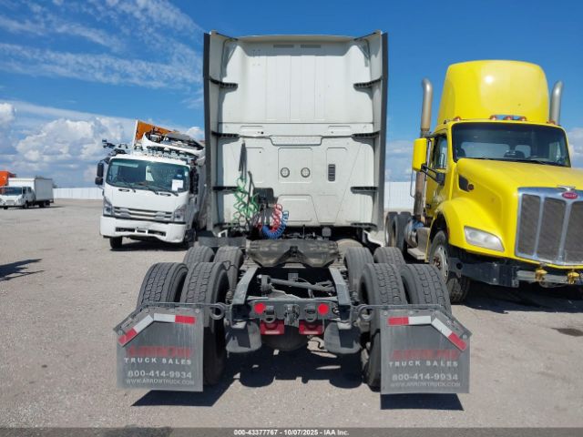 International Lt Image 15