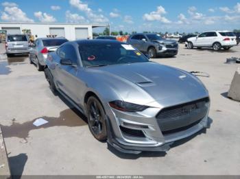  Salvage Ford Mustang