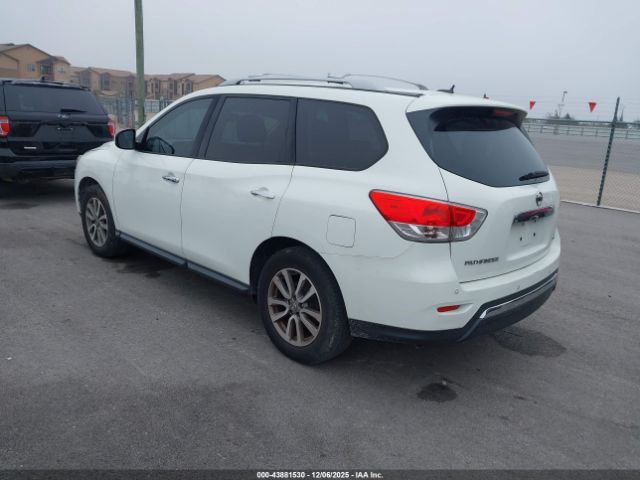 Nissan Pathfinder Image 5