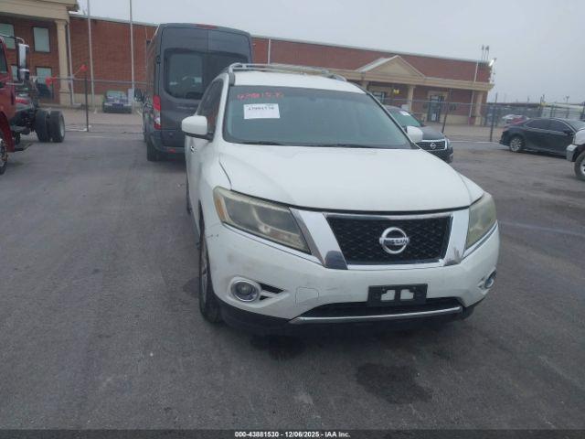 Nissan Pathfinder Image 10