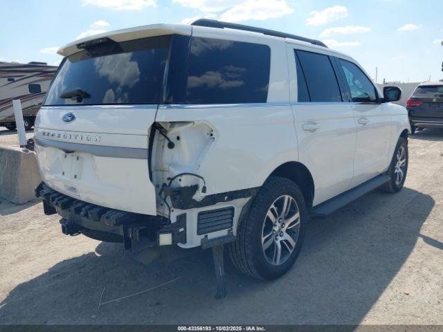 Ford Expedition Xlt Image 12