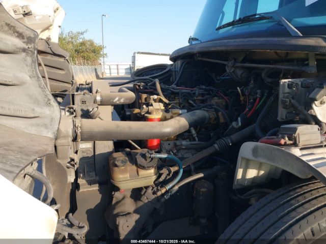 Freightliner M2 106 Medium Duty Image 13