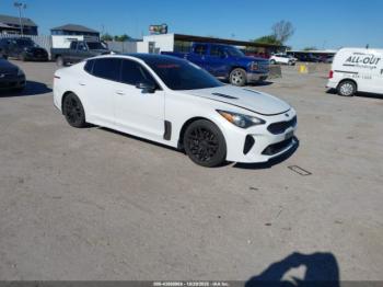  Salvage Kia Stinger