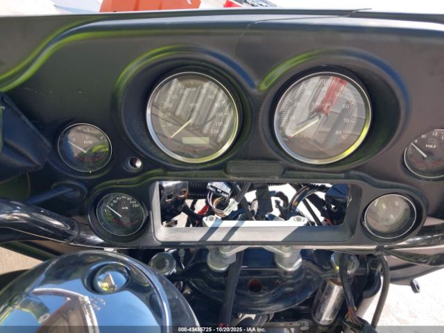 Harley-Davidson Flhtcu Ultra Classic Electra Gld Image 13