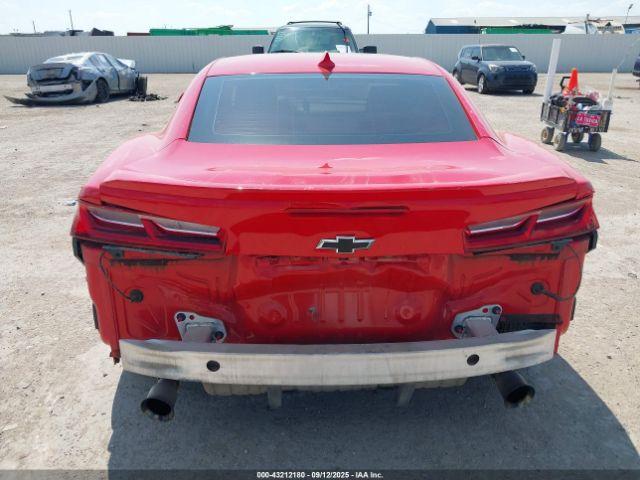 Chevrolet Camaro 1lt Image 12