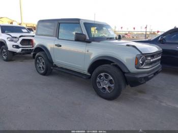  Salvage Ford Bronco