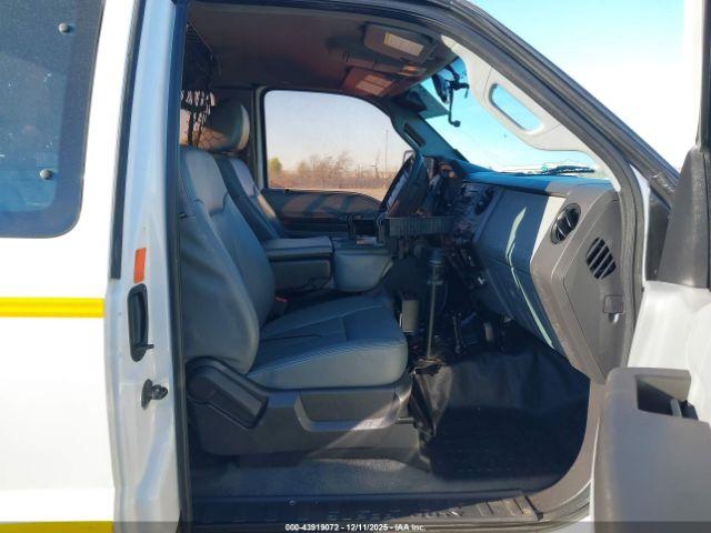 Ford F-250 Xl Image 4