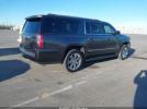 GMC Yukon Denali Image 11