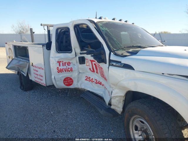 Ford F-350 Xl Image 16