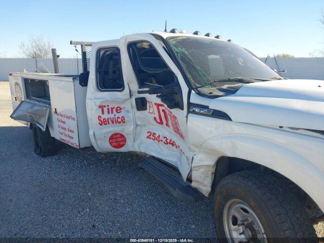 Ford F-350 Xl Image 16