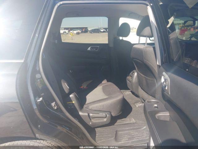 Nissan Pathfinder Sv Image 14