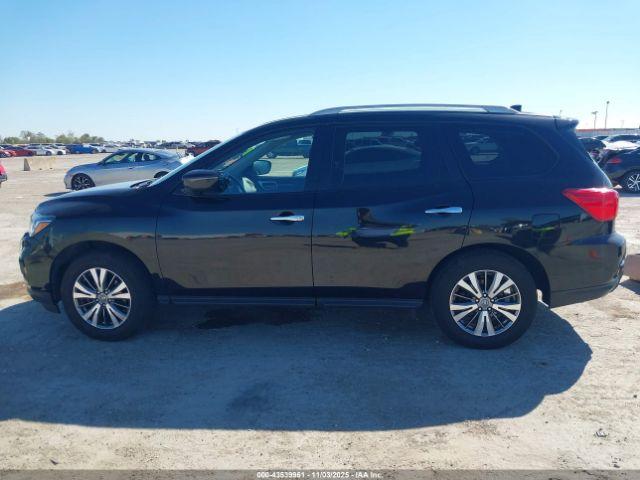 Nissan Pathfinder Sv Image 16