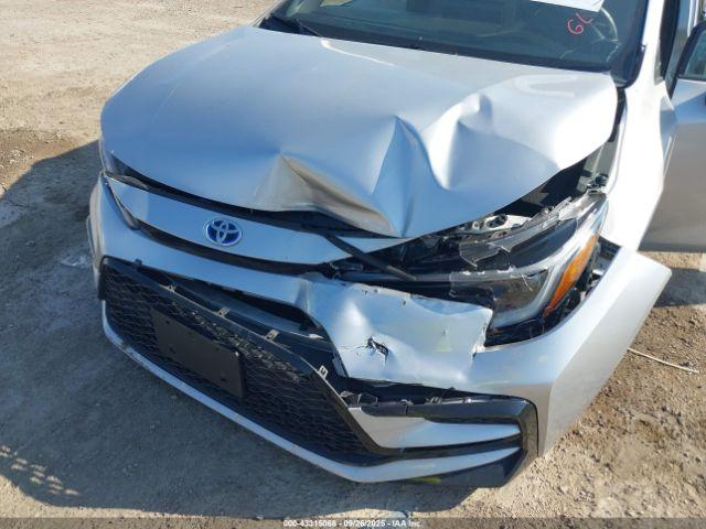 Toyota Corolla Hybrid Se Image 13