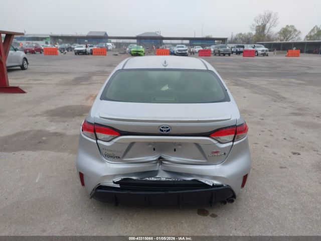 Toyota Corolla Hybrid Se Image 16